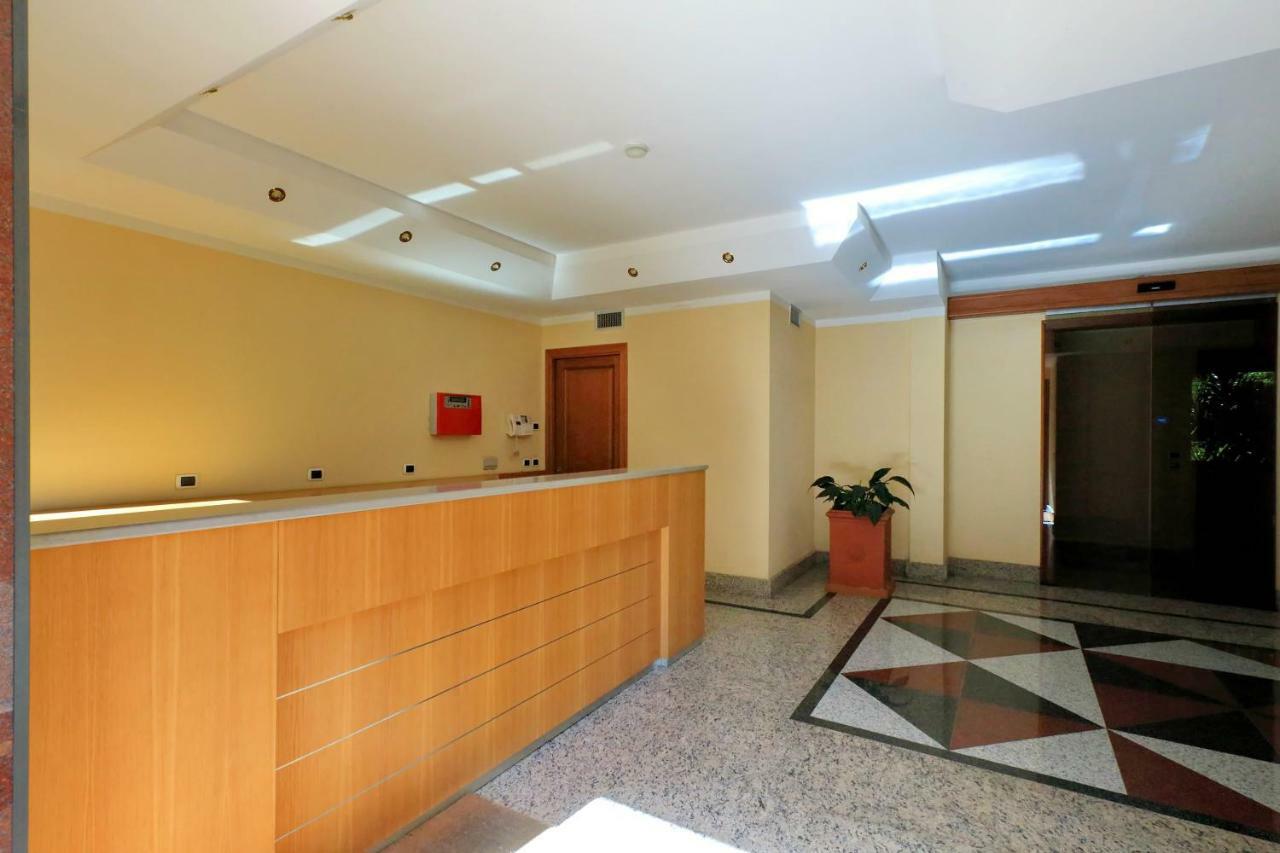 Aurelia Relax Apartment Rome Bagian luar foto